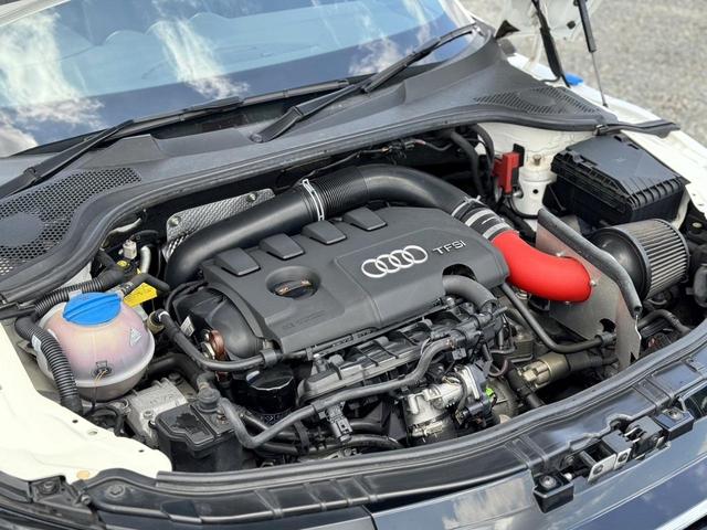 ＴＴクーペ ２．０ＴＦＳＩ　クワトロＳラインパッケージ　柿本マフラー、ディスチャージドランプ、バックカメラ、純正ナビ、本革シート、ＥＴＣ付、Ｂｌｕｅｔｏｏｔｈ、フルセグＴＶ、パワーステアリング、社外アルミホイール、電動シート、フロントフォグランプ（44枚目）