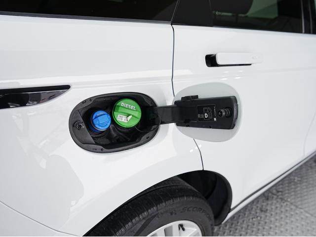 レンジローバーイヴォーク Ｓ　現行モデル・黒本革シート・全方位カメラ・純正２０インチＡＷ・シートヒーター・ＡｐｐｌｅＣａｒＰｌａｙ・電動リヤゲート・デジタルインナーミラー・ＡＣＣ・オートライト・オートワイパー・ＥＴＣ・（26枚目）