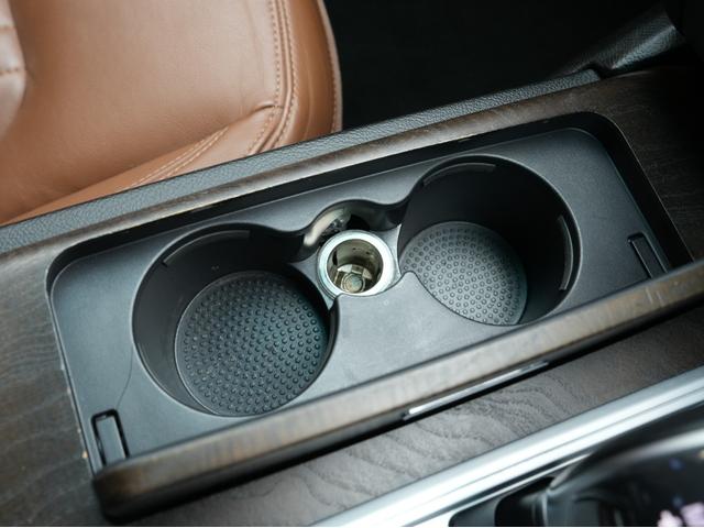 ギブリ ベースグレード 茶本革シート・サンルーフ・21inchアルミホイール・可変バルブ・ダウンサス・スモークテールレンズ・純正ナビ・フルセグTV・Bluetooth・バックカメラ・社外ドラレコ・ETC・オートライト(40枚目)