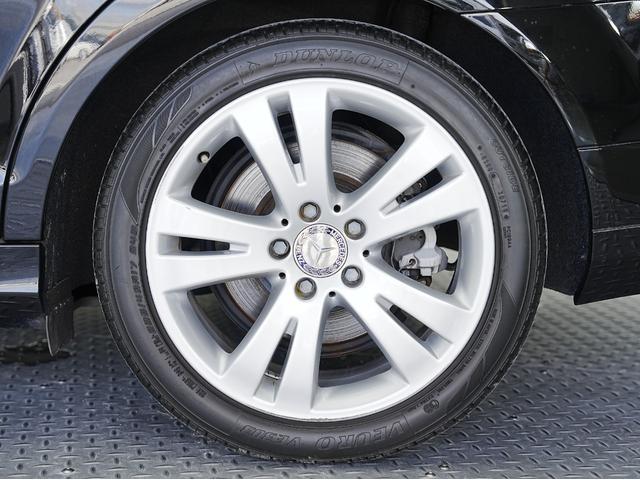 Cクラス C200 CGIブルーエフィシェンシー 黒本革シート・純正ナビ・フルセグTV・ドライブレコーダー・シートヒーター・バックカメラ・シートメモリー・パワーシート・クルーズコントロール・電動格納ミラー・ステアリング電動チルト・ステアリングスイッチ(40枚目)