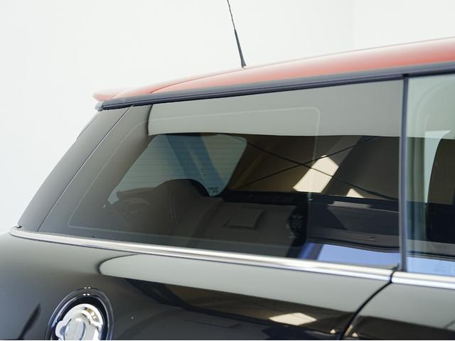 ＭＩＮＩ ジョンクーパーワークス　ペッパーパッケージ・ヘッドアップディスプレイ・ナビ２０２５年更新済み・ＬＥＤヘッドライト・社外レーダー・ソナーセンサー・Ｂｌｕｅｔｏｏｔｈ・アイドリングストップ・オートライト・オートワイパー（7枚目）