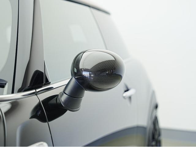 ＭＩＮＩ ジョンクーパーワークス　ペッパーパッケージ・ヘッドアップディスプレイ・ナビ２０２５年更新済み・ＬＥＤヘッドライト・社外レーダー・ソナーセンサー・Ｂｌｕｅｔｏｏｔｈ・アイドリングストップ・オートライト・オートワイパー（21枚目）