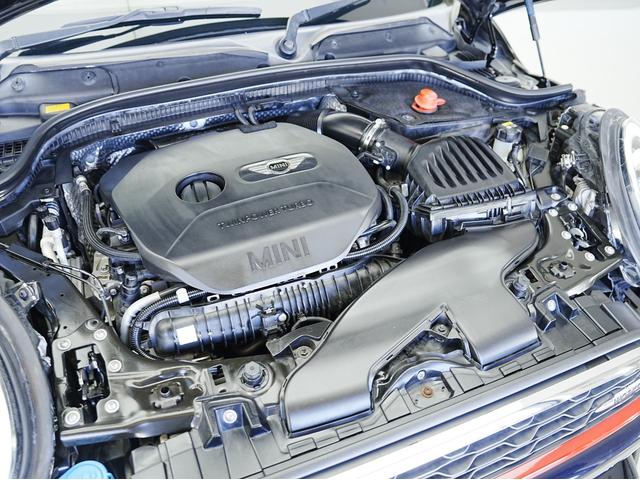 ＭＩＮＩ ジョンクーパーワークス　ペッパーパッケージ・ヘッドアップディスプレイ・ナビ２０２５年更新済み・ＬＥＤヘッドライト・社外レーダー・ソナーセンサー・Ｂｌｕｅｔｏｏｔｈ・アイドリングストップ・オートライト・オートワイパー（23枚目）