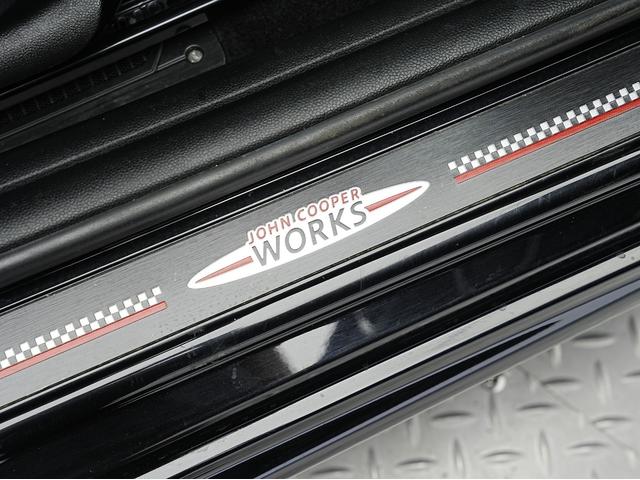 ＭＩＮＩ ジョンクーパーワークス　ペッパーパッケージ・ヘッドアップディスプレイ・ナビ２０２５年更新済み・ＬＥＤヘッドライト・社外レーダー・ソナーセンサー・Ｂｌｕｅｔｏｏｔｈ・アイドリングストップ・オートライト・オートワイパー（49枚目）