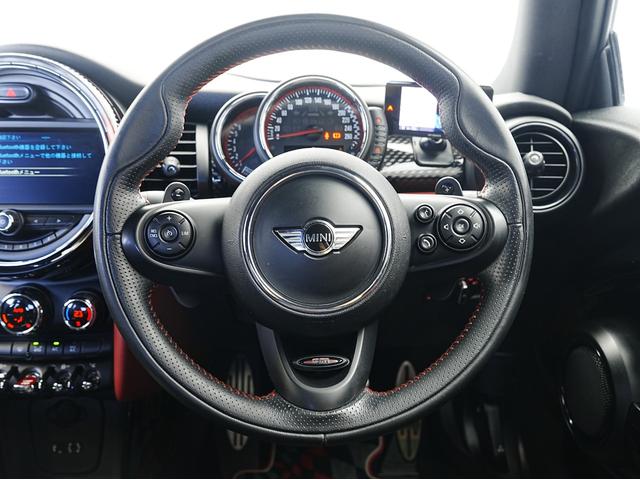 ＭＩＮＩ ジョンクーパーワークス　ペッパーパッケージ・ヘッドアップディスプレイ・ナビ２０２５年更新済み・ＬＥＤヘッドライト・社外レーダー・ソナーセンサー・Ｂｌｕｅｔｏｏｔｈ・アイドリングストップ・オートライト・オートワイパー（52枚目）