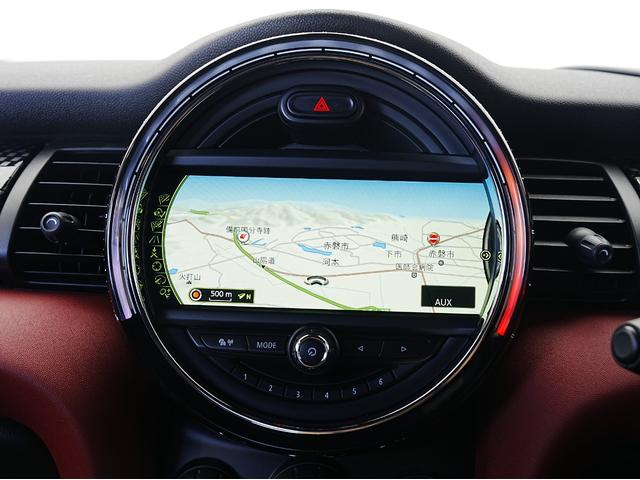 ＭＩＮＩ ジョンクーパーワークス　ペッパーパッケージ・ヘッドアップディスプレイ・ナビ２０２５年更新済み・ＬＥＤヘッドライト・社外レーダー・ソナーセンサー・Ｂｌｕｅｔｏｏｔｈ・アイドリングストップ・オートライト・オートワイパー（61枚目）