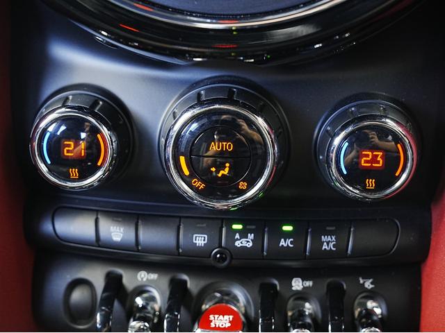 ＭＩＮＩ ジョンクーパーワークス　ペッパーパッケージ・ヘッドアップディスプレイ・ナビ２０２５年更新済み・ＬＥＤヘッドライト・社外レーダー・ソナーセンサー・Ｂｌｕｅｔｏｏｔｈ・アイドリングストップ・オートライト・オートワイパー（67枚目）