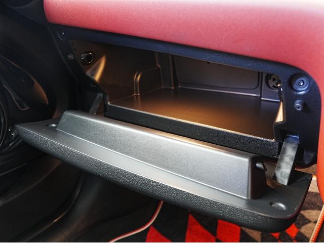 ＭＩＮＩ ジョンクーパーワークス　ペッパーパッケージ・ヘッドアップディスプレイ・ナビ２０２５年更新済み・ＬＥＤヘッドライト・社外レーダー・ソナーセンサー・Ｂｌｕｅｔｏｏｔｈ・アイドリングストップ・オートライト・オートワイパー（79枚目）