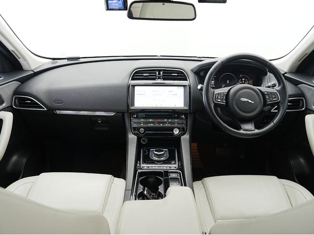 JAGUAR F-PACE PRESTIGE