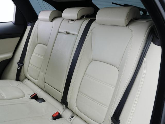 JAGUAR F-PACE PRESTIGE