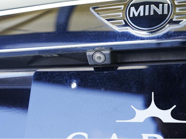 ＭＩＮＩ クーパーＤ　クロスオーバー　前後ドラレコ・ＡＣＣ・ＬＥＤヘッドライト・パワーバックドア・インテリジェントセーフティ・電動リヤゲート・純正ナビ・Ｂｌｕｅｔｏｏｔｈ・バックカメラ・後席フィルム・後方ソナーセンサー・オートワイパー（9枚目）