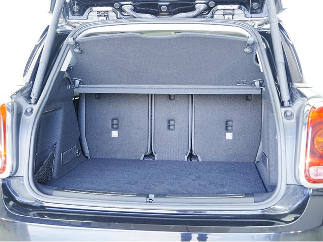 ＭＩＮＩ クーパーＤ　クロスオーバー　前後ドラレコ・ＡＣＣ・ＬＥＤヘッドライト・パワーバックドア・インテリジェントセーフティ・電動リヤゲート・純正ナビ・Ｂｌｕｅｔｏｏｔｈ・バックカメラ・後席フィルム・後方ソナーセンサー・オートワイパー（35枚目）