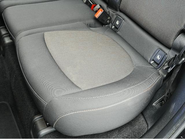 ＭＩＮＩ クーパーＤ　クロスオーバー　前後ドラレコ・ＡＣＣ・ＬＥＤヘッドライト・パワーバックドア・インテリジェントセーフティ・電動リヤゲート・純正ナビ・Ｂｌｕｅｔｏｏｔｈ・バックカメラ・後席フィルム・後方ソナーセンサー・オートワイパー（48枚目）