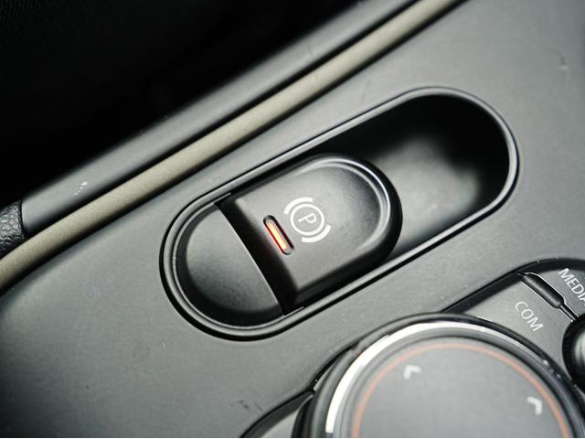 ＭＩＮＩ クーパーＤ　クロスオーバー　前後ドラレコ・ＡＣＣ・ＬＥＤヘッドライト・パワーバックドア・インテリジェントセーフティ・電動リヤゲート・純正ナビ・Ｂｌｕｅｔｏｏｔｈ・バックカメラ・後席フィルム・後方ソナーセンサー・オートワイパー（72枚目）