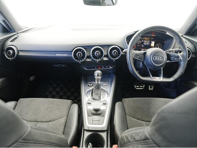 TTクーペ 2.0TFSI クワトロ Sラインパッケージ マトリクスLED・ハーフレザーシート・純正18インチSラインAW・バーチャルコックピット・リヤウイング・後席フィルム・フルセグTV・Bluetooth・アイドリングストップ・シーケンシャルターンランプ(4枚目)