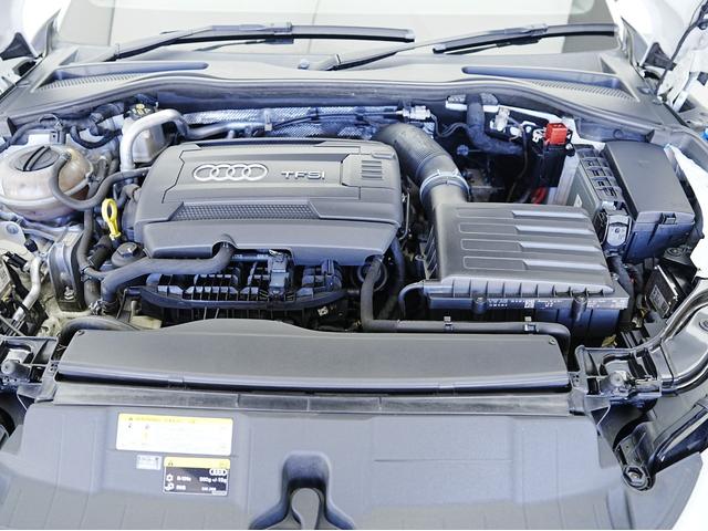 TTクーペ 2.0TFSI クワトロ Sラインパッケージ マトリクスLED・ハーフレザーシート・純正18インチSラインAW・バーチャルコックピット・リヤウイング・後席フィルム・フルセグTV・Bluetooth・アイドリングストップ・シーケンシャルターンランプ(19枚目)