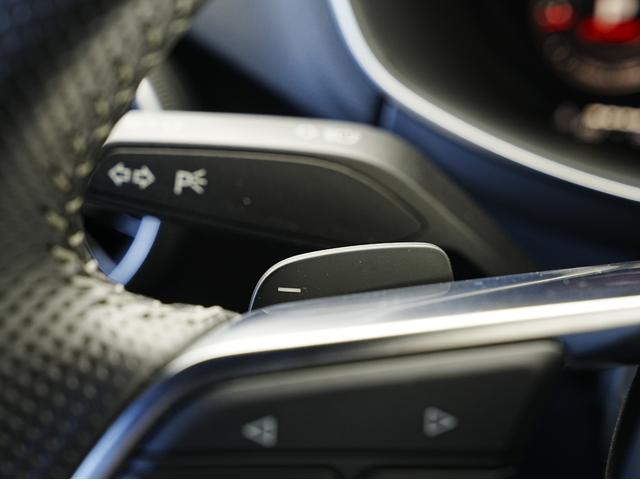 TTクーペ 2.0TFSI クワトロ Sラインパッケージ マトリクスLED・ハーフレザーシート・純正18インチSラインAW・バーチャルコックピット・リヤウイング・後席フィルム・フルセグTV・Bluetooth・アイドリングストップ・シーケンシャルターンランプ(51枚目)