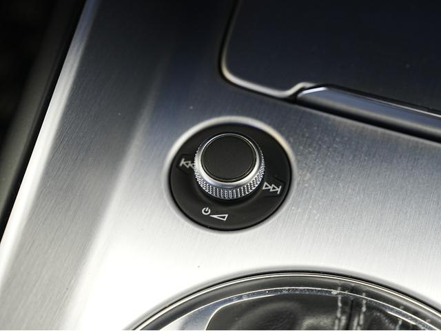 TTクーペ 2.0TFSI クワトロ Sラインパッケージ マトリクスLED・ハーフレザーシート・純正18インチSラインAW・バーチャルコックピット・リヤウイング・後席フィルム・フルセグTV・Bluetooth・アイドリングストップ・シーケンシャルターンランプ(64枚目)