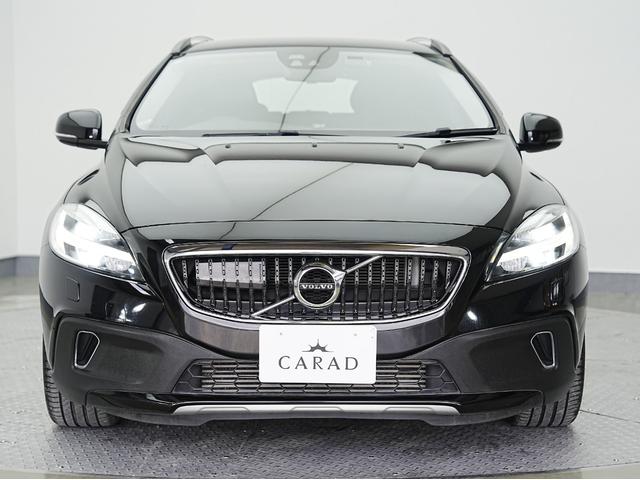 VOLVO V40 CROSS COUNTRY D4 SUMMUM