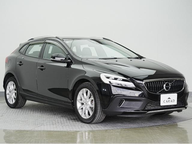 VOLVO V40 CROSS COUNTRY D4 SUMMUM