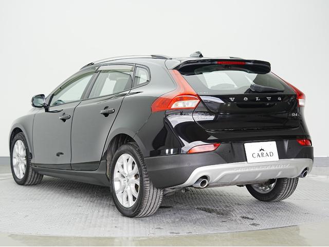 VOLVO V40 CROSS COUNTRY D4 SUMMUM