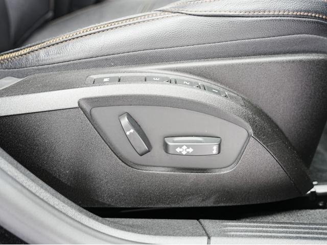 VOLVO V40 CROSS COUNTRY D4 SUMMUM