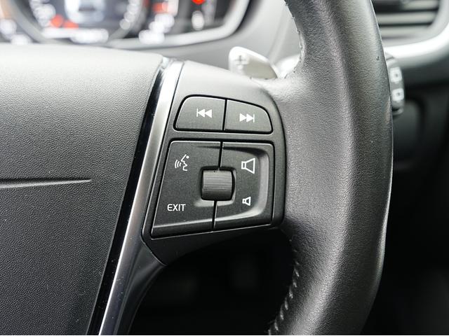 VOLVO V40 CROSS COUNTRY D4 SUMMUM