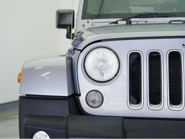 ジープ・ラングラー サハラ 後期モデル・純正オーディオ・アルパインスピーカー・クルーズコントロール・オートライト・ヒルディセントコントロール・ETC・トランスファーレバー・スペアキー・ステアリングスイッチ(16枚目)