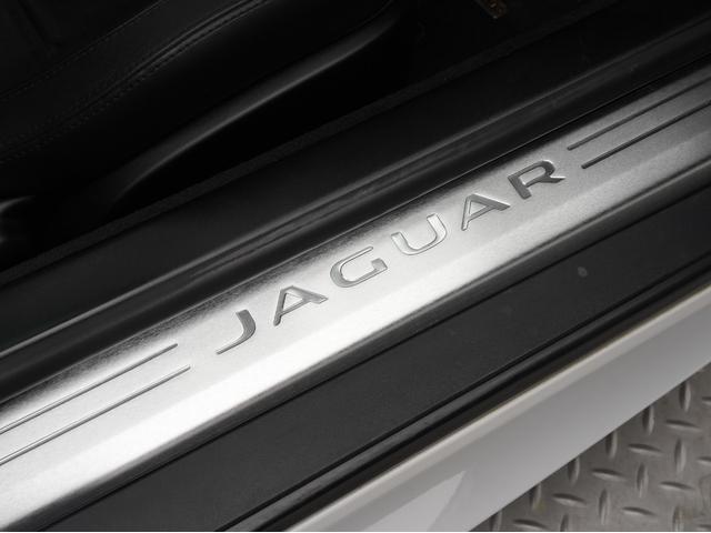 「キズやエンジンの状態は？」「イヤな臭いはしない？」「修理歴や水没車じゃないか気になる！」どんな小さな不安でもお答えします。お気軽にお問い合わせください！