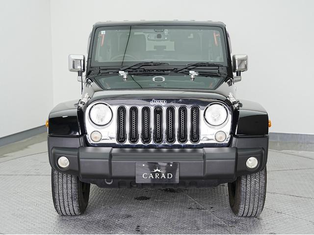 ジープ・ラングラー サハラ 後期モデル・黒茶コンビ本革調シートカバー・カロッツェリアナビ・フルセグTV・Bluetooth・フロントカメラ・バックカメラ・メッキフロントグリル・サイドバイザー・アシストグリップ・ETC・クルコン(17枚目)