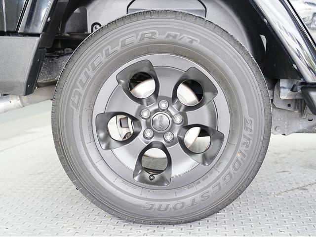 ジープ・ラングラー サハラ 後期モデル・黒茶コンビ本革調シートカバー・カロッツェリアナビ・フルセグTV・Bluetooth・フロントカメラ・バックカメラ・メッキフロントグリル・サイドバイザー・アシストグリップ・ETC・クルコン(30枚目)