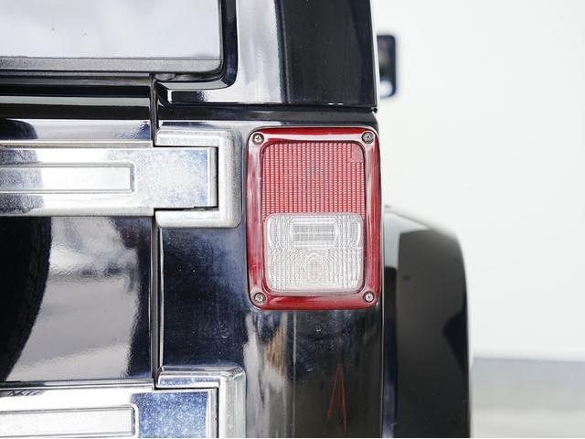 ジープ・ラングラー サハラ 後期モデル・黒茶コンビ本革調シートカバー・カロッツェリアナビ・フルセグTV・Bluetooth・フロントカメラ・バックカメラ・メッキフロントグリル・サイドバイザー・アシストグリップ・ETC・クルコン(34枚目)