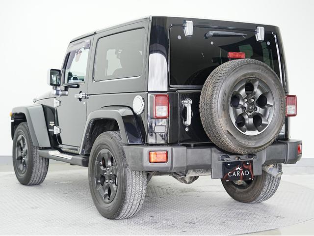 ジープ・ラングラー サハラ 後期モデル・黒茶コンビ本革調シートカバー・カロッツェリアナビ・フルセグTV・Bluetooth・フロントカメラ・バックカメラ・メッキフロントグリル・サイドバイザー・アシストグリップ・ETC・クルコン(37枚目)