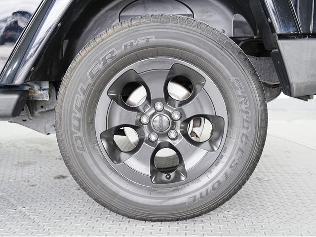 ジープ・ラングラー サハラ 後期モデル・黒茶コンビ本革調シートカバー・カロッツェリアナビ・フルセグTV・Bluetooth・フロントカメラ・バックカメラ・メッキフロントグリル・サイドバイザー・アシストグリップ・ETC・クルコン(41枚目)