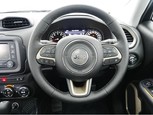 ジープ・レネゲード リミテッド 黒本革シート・サンルーフ・ステアリングヒーター・パワーシート・純正オーディオ・バックカメラ・Bluetooth・レーンキープ・BSM・後方ソナー・プライバシーガラス・シートヒーター・ETC・クルコン(51枚目)