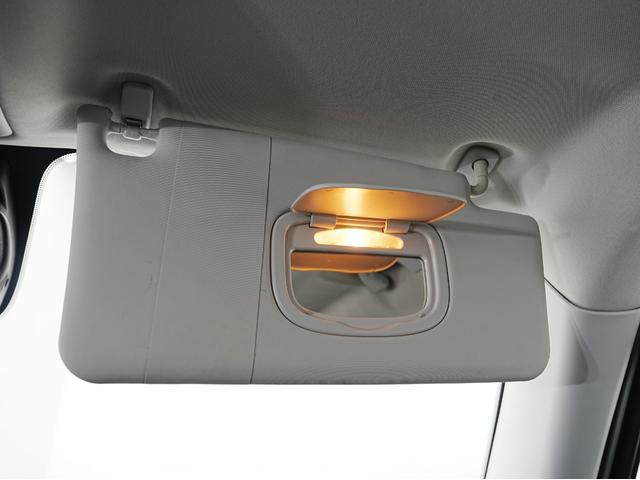 ジープ・レネゲード リミテッド 黒本革シート・サンルーフ・ステアリングヒーター・パワーシート・純正オーディオ・バックカメラ・Bluetooth・レーンキープ・BSM・後方ソナー・プライバシーガラス・シートヒーター・ETC・クルコン(72枚目)