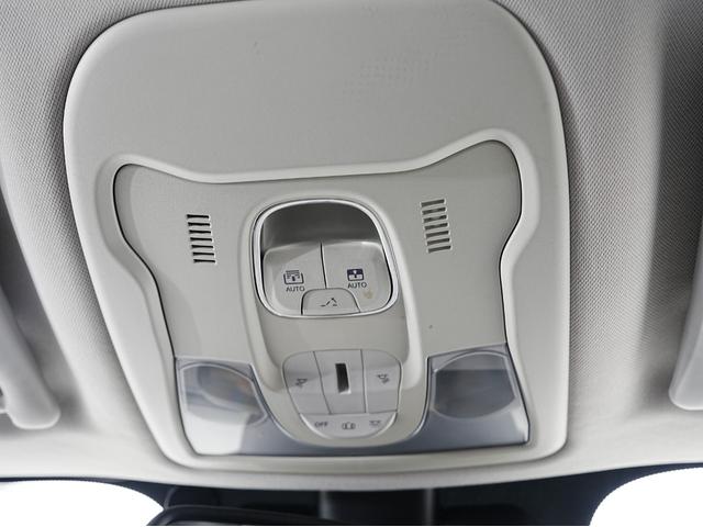 ジープ・レネゲード リミテッド 黒本革シート・サンルーフ・ステアリングヒーター・パワーシート・純正オーディオ・バックカメラ・Bluetooth・レーンキープ・BSM・後方ソナー・プライバシーガラス・シートヒーター・ETC・クルコン(74枚目)