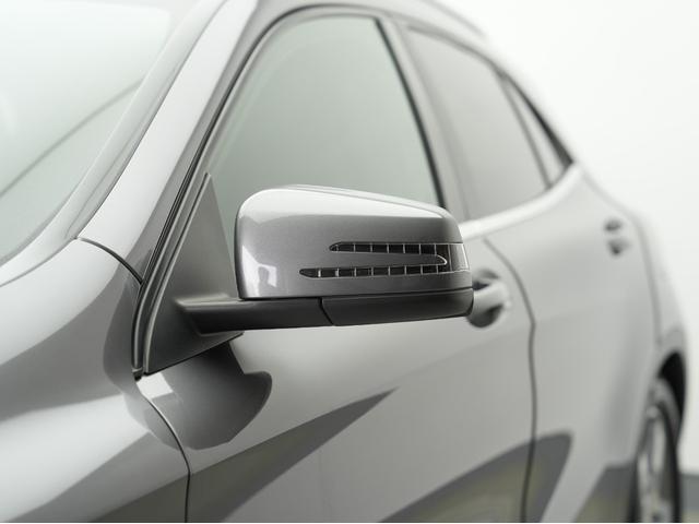 GLAクラス GLA250 4マチック スポーツ 黒本革シート・パノラミックスライディングルーフ・純正前後ドラレコ・純正ルーフキャリア・ハーマンカードンスピーカー・シートヒーター・純正ナビ・フルセグTV・BSM・レーダーセーフティ・前後ソナーセンサー(21枚目)