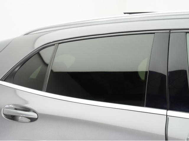 GLAクラス GLA250 4マチック スポーツ 黒本革シート・パノラミックスライディングルーフ・純正前後ドラレコ・純正ルーフキャリア・ハーマンカードンスピーカー・シートヒーター・純正ナビ・フルセグTV・BSM・レーダーセーフティ・前後ソナーセンサー(26枚目)