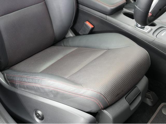 GLAクラス GLA250 4マチック スポーツ 黒本革シート・パノラミックスライディングルーフ・純正前後ドラレコ・純正ルーフキャリア・ハーマンカードンスピーカー・シートヒーター・純正ナビ・フルセグTV・BSM・レーダーセーフティ・前後ソナーセンサー(44枚目)