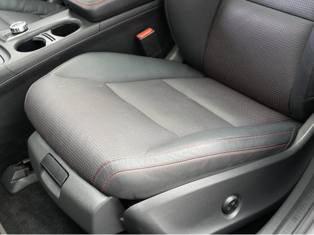 GLAクラス GLA250 4マチック スポーツ 黒本革シート・パノラミックスライディングルーフ・純正前後ドラレコ・純正ルーフキャリア・ハーマンカードンスピーカー・シートヒーター・純正ナビ・フルセグTV・BSM・レーダーセーフティ・前後ソナーセンサー(46枚目)