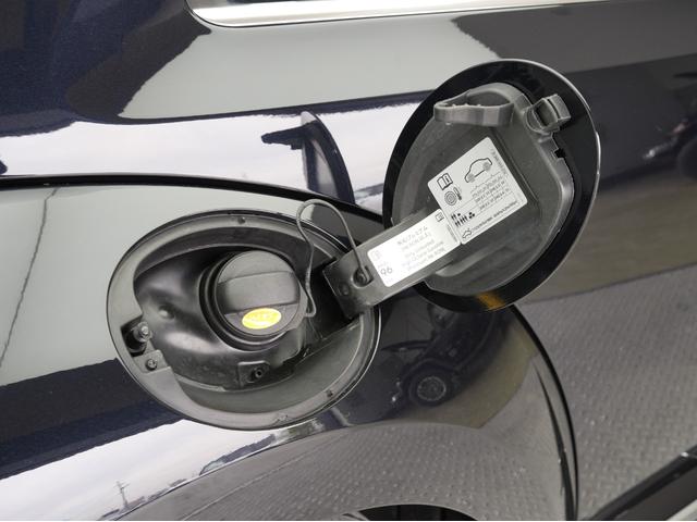 ザ・ビートル デザインマイスター 後期モデル・黒本革シート・プッシュスタート・純正ナビ・フルセグTV・Bluetooth・バックカメラ・BSM・クルーズコントロール・パドルシフト・オートライト・オートエアコン(26枚目)