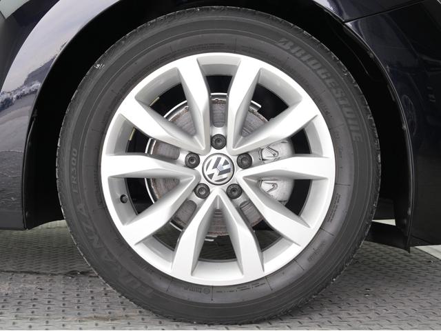 ザ・ビートル デザインマイスター 後期モデル・黒本革シート・プッシュスタート・純正ナビ・フルセグTV・Bluetooth・バックカメラ・BSM・クルーズコントロール・パドルシフト・オートライト・オートエアコン(27枚目)