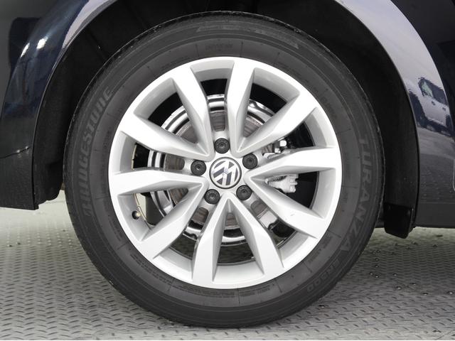 ザ・ビートル デザインマイスター 後期モデル・黒本革シート・プッシュスタート・純正ナビ・フルセグTV・Bluetooth・バックカメラ・BSM・クルーズコントロール・パドルシフト・オートライト・オートエアコン(28枚目)