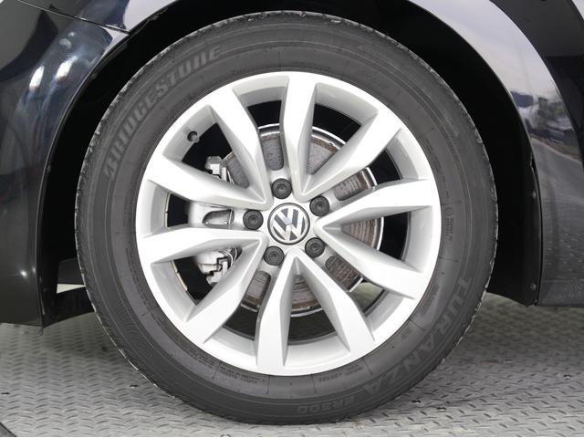 ザ・ビートル デザインマイスター 後期モデル・黒本革シート・プッシュスタート・純正ナビ・フルセグTV・Bluetooth・バックカメラ・BSM・クルーズコントロール・パドルシフト・オートライト・オートエアコン(38枚目)