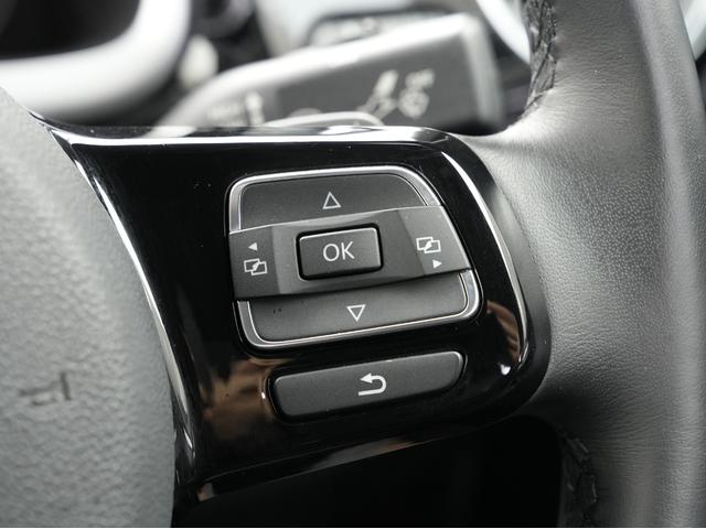 ザ・ビートル デザインマイスター 後期モデル・黒本革シート・プッシュスタート・純正ナビ・フルセグTV・Bluetooth・バックカメラ・BSM・クルーズコントロール・パドルシフト・オートライト・オートエアコン(53枚目)