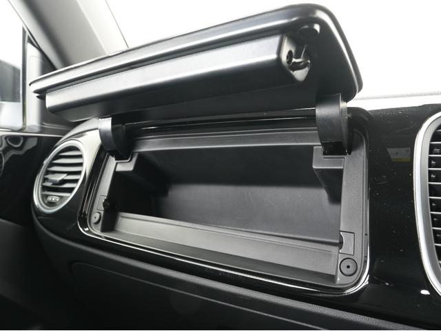 ザ・ビートル デザインマイスター 後期モデル・黒本革シート・プッシュスタート・純正ナビ・フルセグTV・Bluetooth・バックカメラ・BSM・クルーズコントロール・パドルシフト・オートライト・オートエアコン(78枚目)