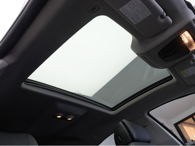 6シリーズ 640iグランクーペ 黒本革シート・サンルーフ・シートクーラー・LEDヘッドライト・純正ナビ・フルセグTV・Bluetooth・バックカメラ・前後ソナーセンサー・シートヒーター・オートホールド・ETC・パドルシフト(7枚目)