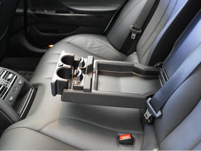 6シリーズ 640iグランクーペ 黒本革シート・サンルーフ・シートクーラー・LEDヘッドライト・純正ナビ・フルセグTV・Bluetooth・バックカメラ・前後ソナーセンサー・シートヒーター・オートホールド・ETC・パドルシフト(49枚目)