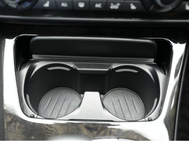 6シリーズ 640iグランクーペ 黒本革シート・サンルーフ・シートクーラー・LEDヘッドライト・純正ナビ・フルセグTV・Bluetooth・バックカメラ・前後ソナーセンサー・シートヒーター・オートホールド・ETC・パドルシフト(70枚目)